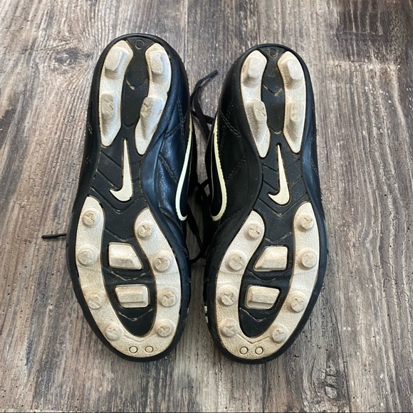 ❌SOLD❌ Nike soccer cleats size 1Y youth 20cm GUC - Picture 2 of 11